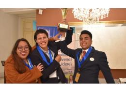Estudiantes de UPN ganaron el primer lugar en debate de la Municipalidad de Lima 